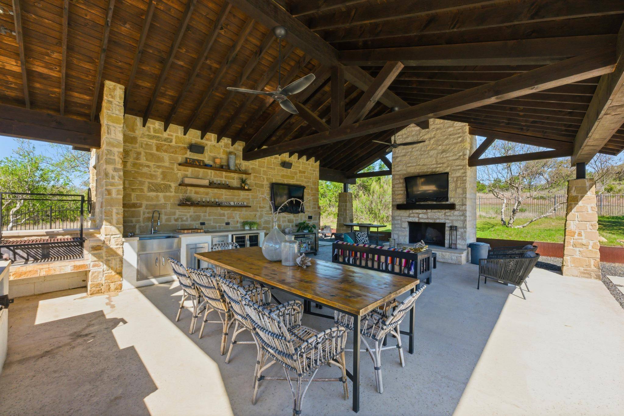 743 Drifting Wind RUN, Dripping Springs, TX 78620