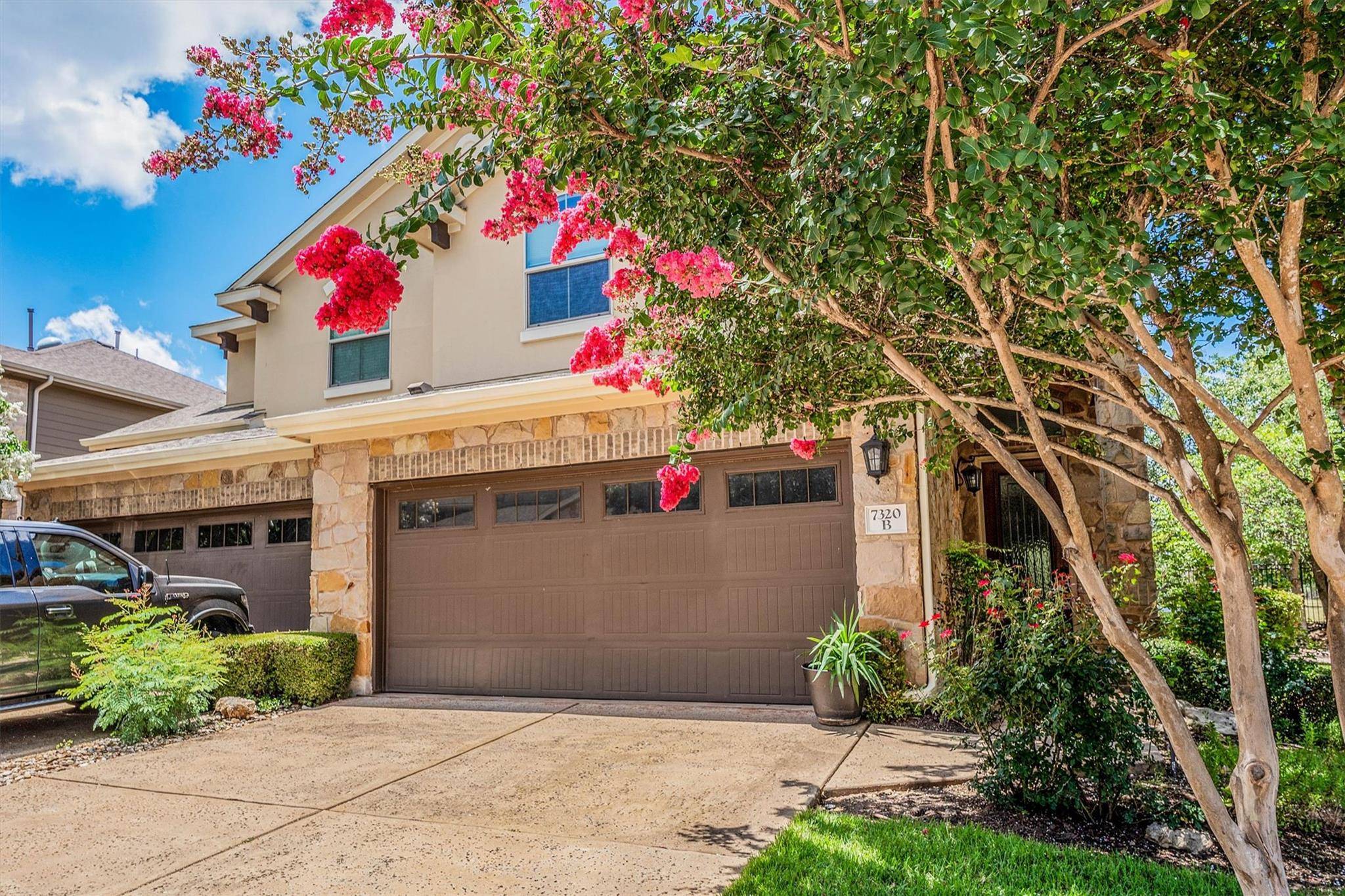 7320 Colina Vista LOOP #B, Austin, TX 78750