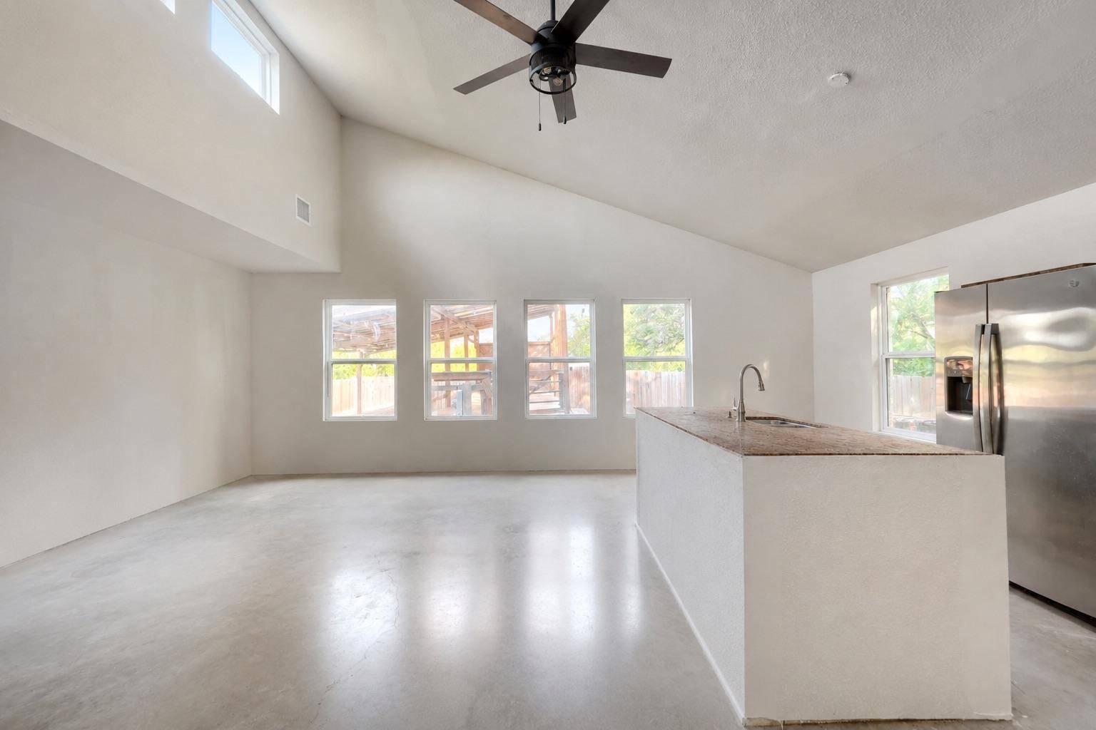 2705 Cory LN, Spicewood, TX 78669