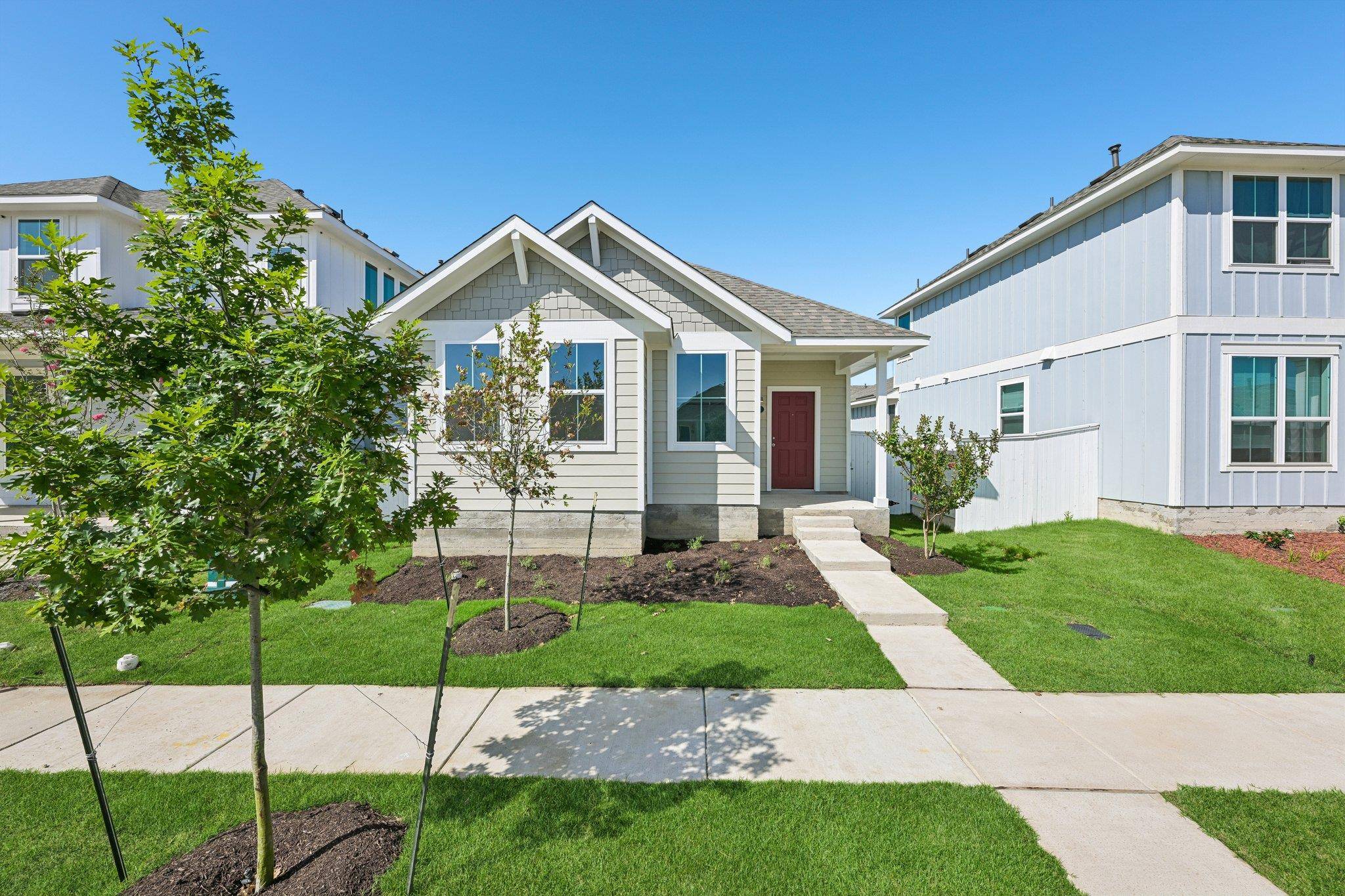 154 Daylily DR, Elgin, TX 78621