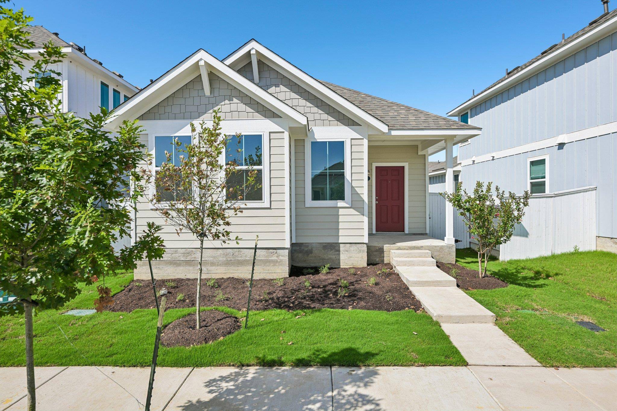 154 Daylily DR, Elgin, TX 78621