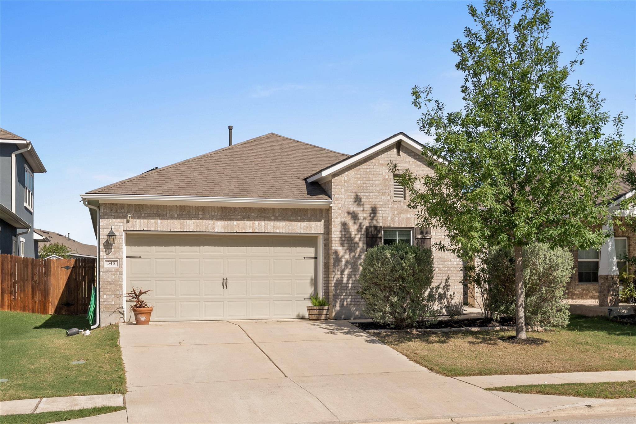 348 Lacey Oak LOOP, San Marcos, TX 78666