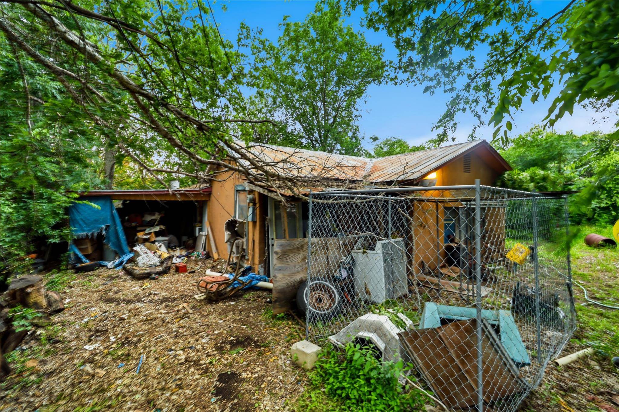 2811 Locust ST, Kerrville, TX 78028