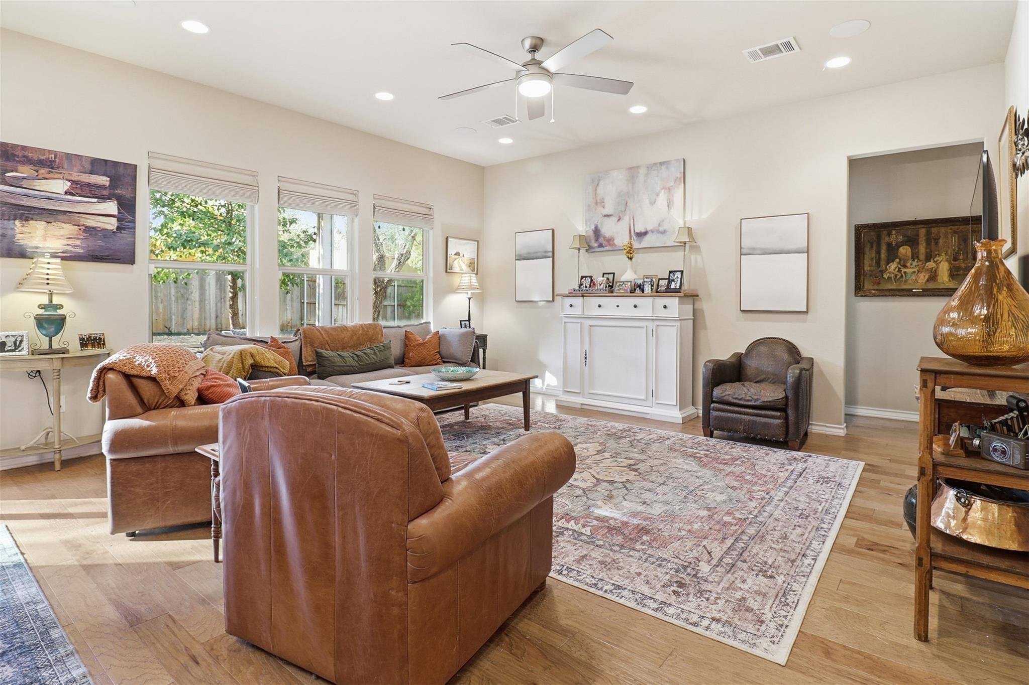 103 Kings WAY, Horseshoe Bay, TX 78657