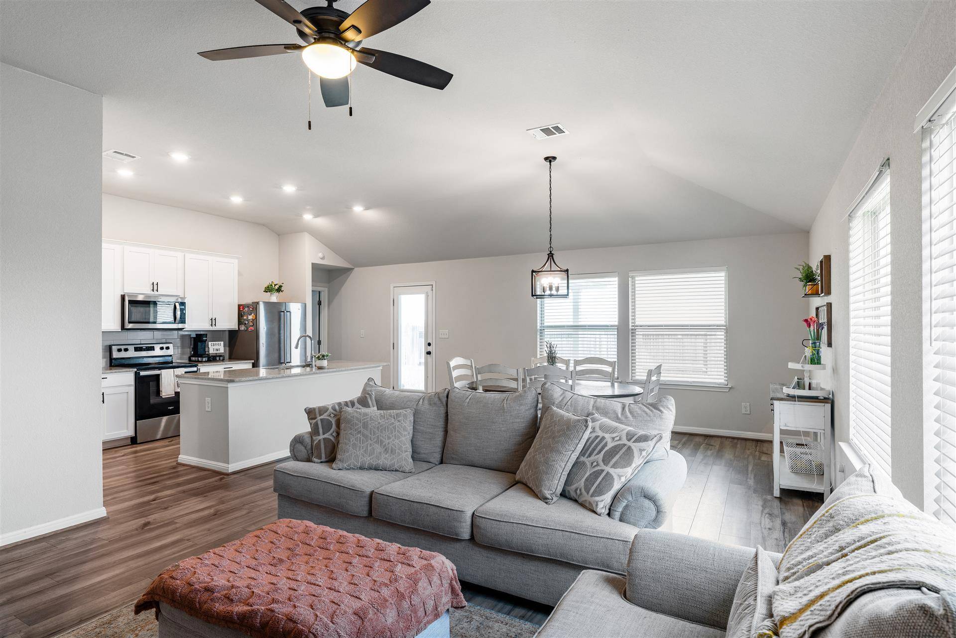 716 Sassafras ST, Hutto, TX 78634