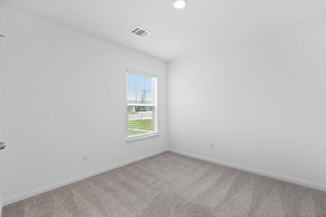 125 Paradise Canyon DR, Jarrell, TX 76537