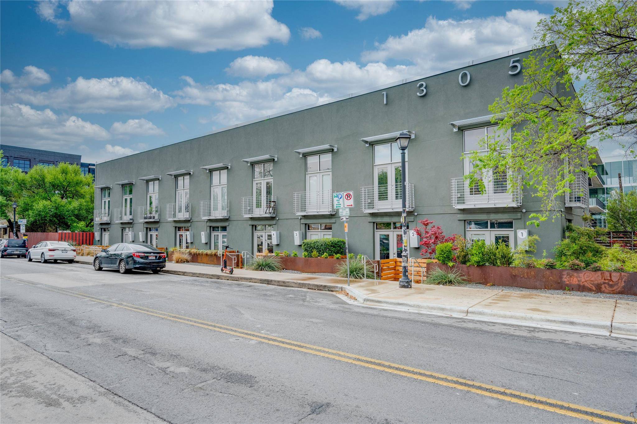 1305 E 6 th ST #4, Austin, TX 78702