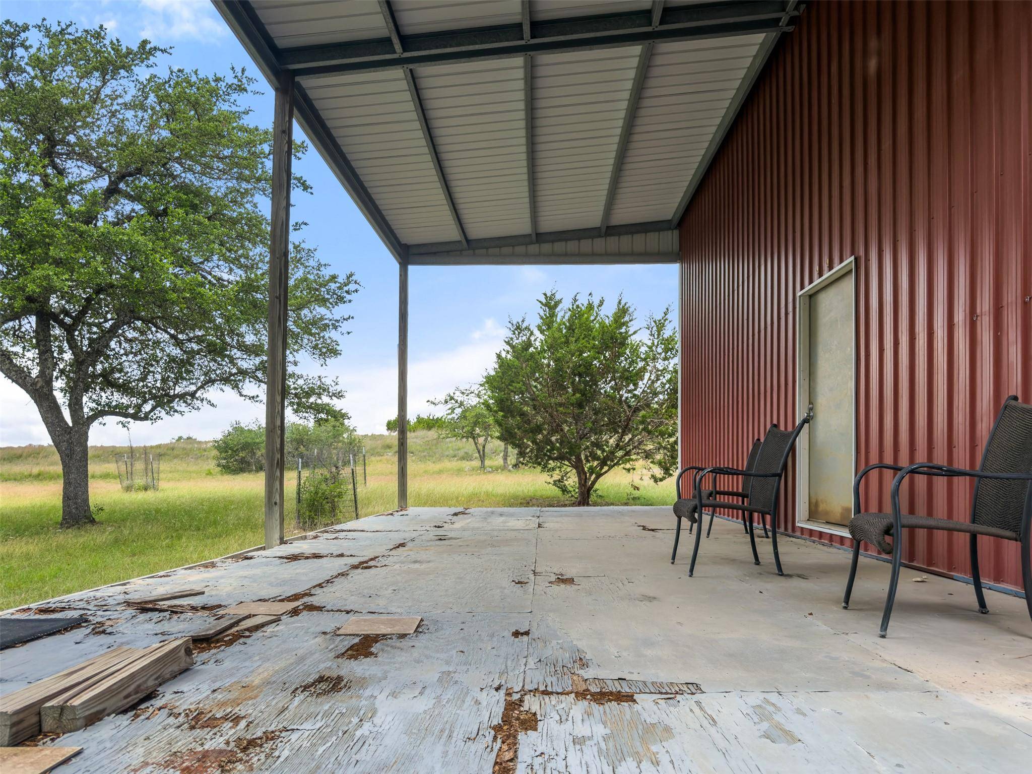 428 Summit Spring LN, Johnson City, TX 78636