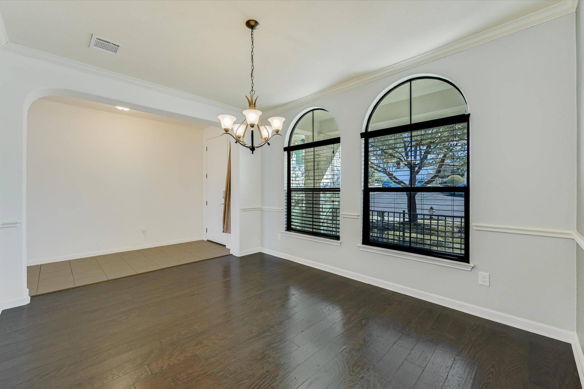 128 W Adelanta PL, Round Rock, TX 78681