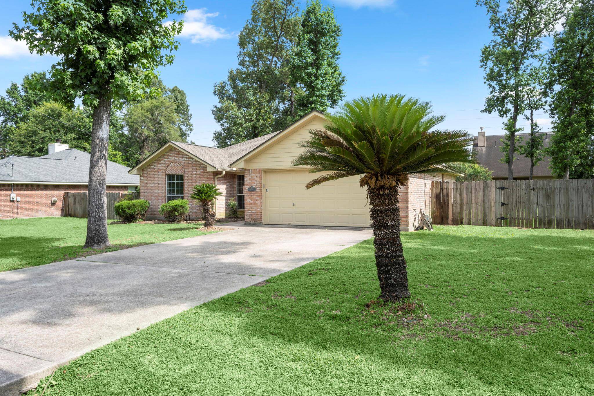 6707 Woodland Oaks, Magnolia, TX 77354