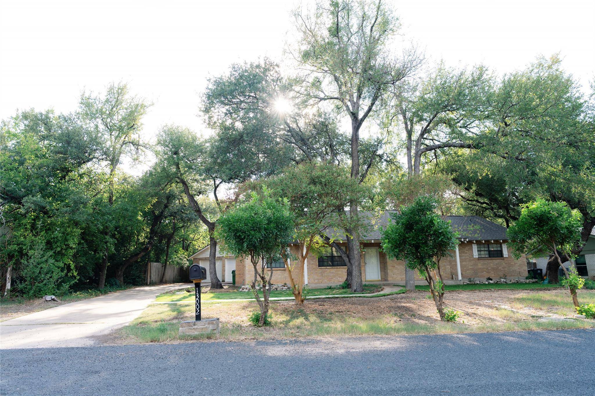 13002 Cedarhurst CIR, Austin, TX 78729