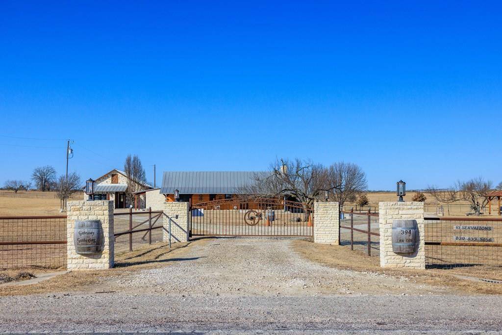 394 Ranch Rd 1376 RD, Fredericksburg, TX 78624