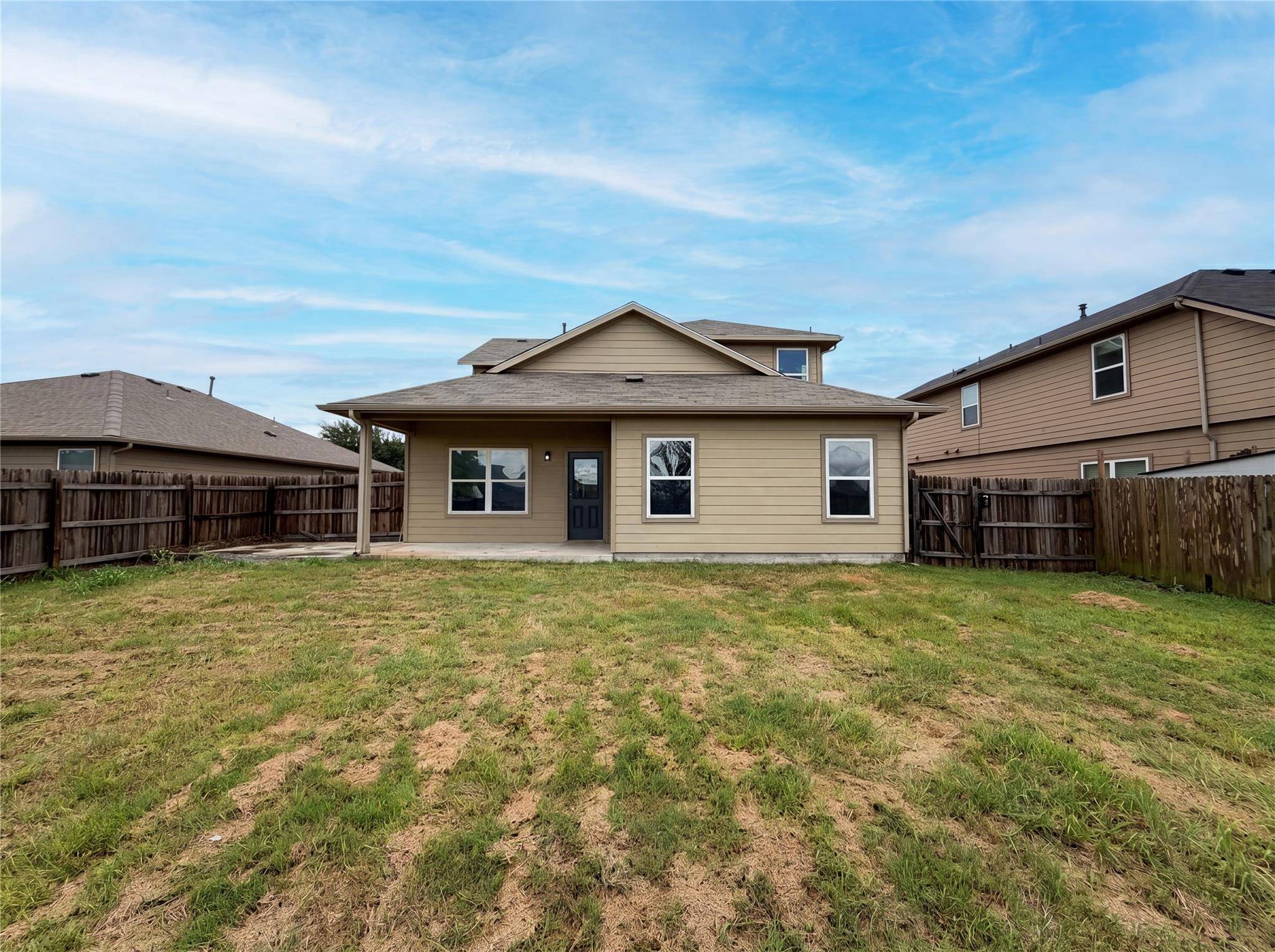 706 Luna Vista DR, Hutto, TX 78634