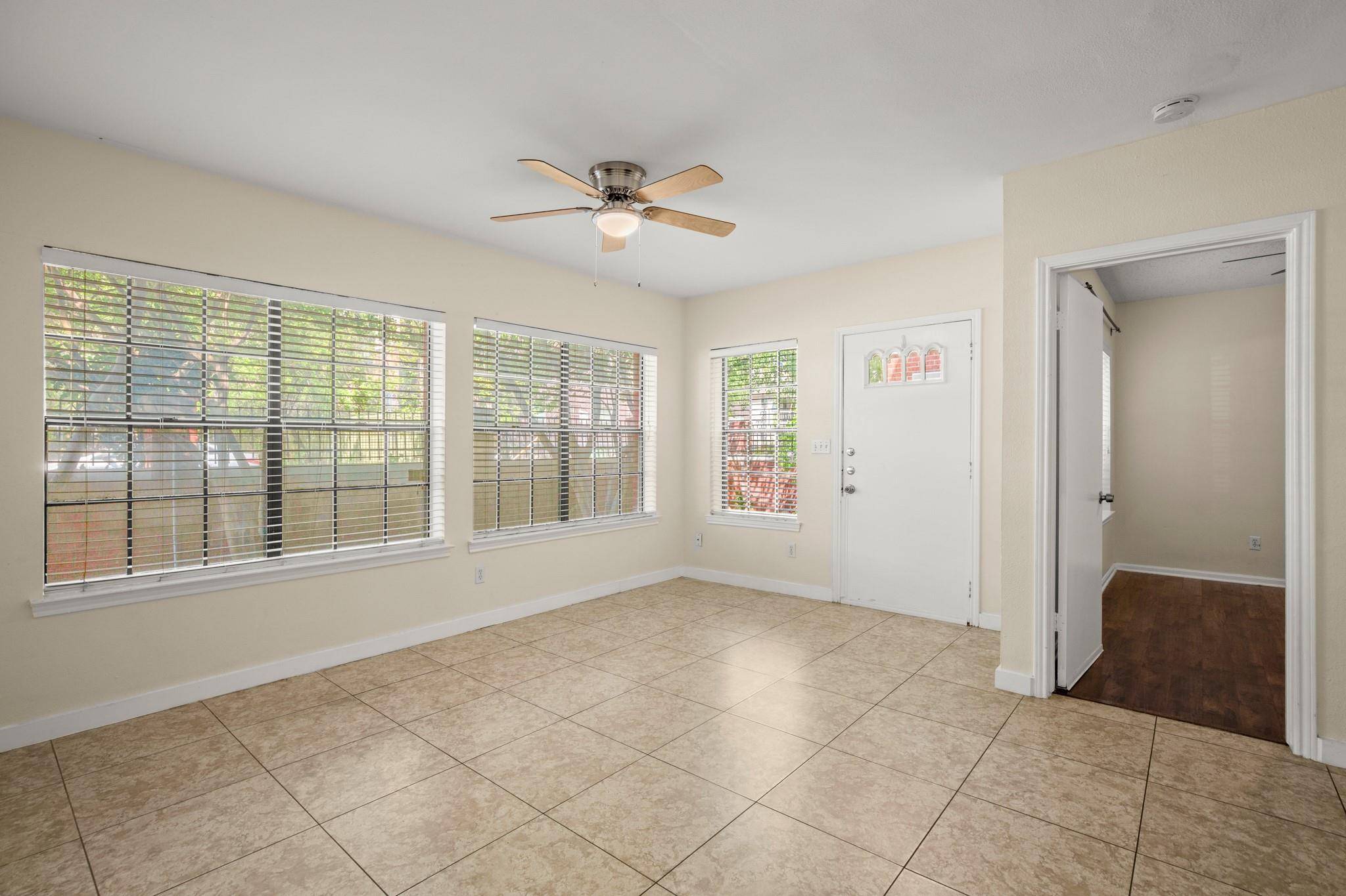 712 W 21st ST #101, Austin, TX 78705