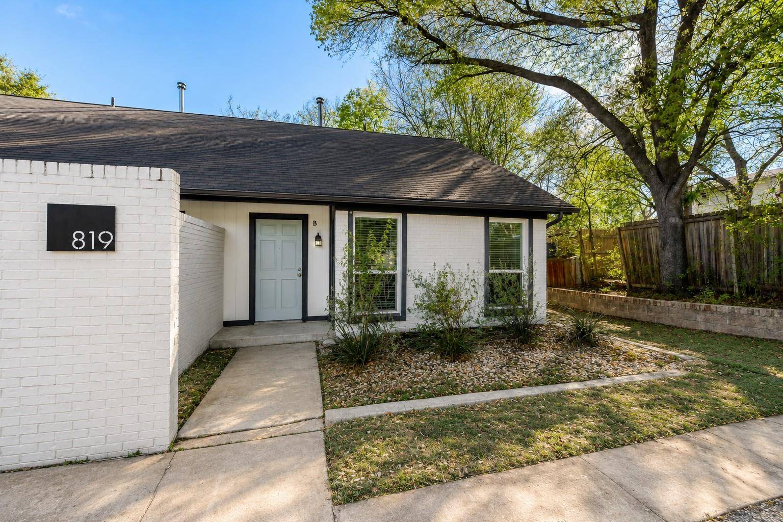 819 Sahara Ave, Austin, TX 78745