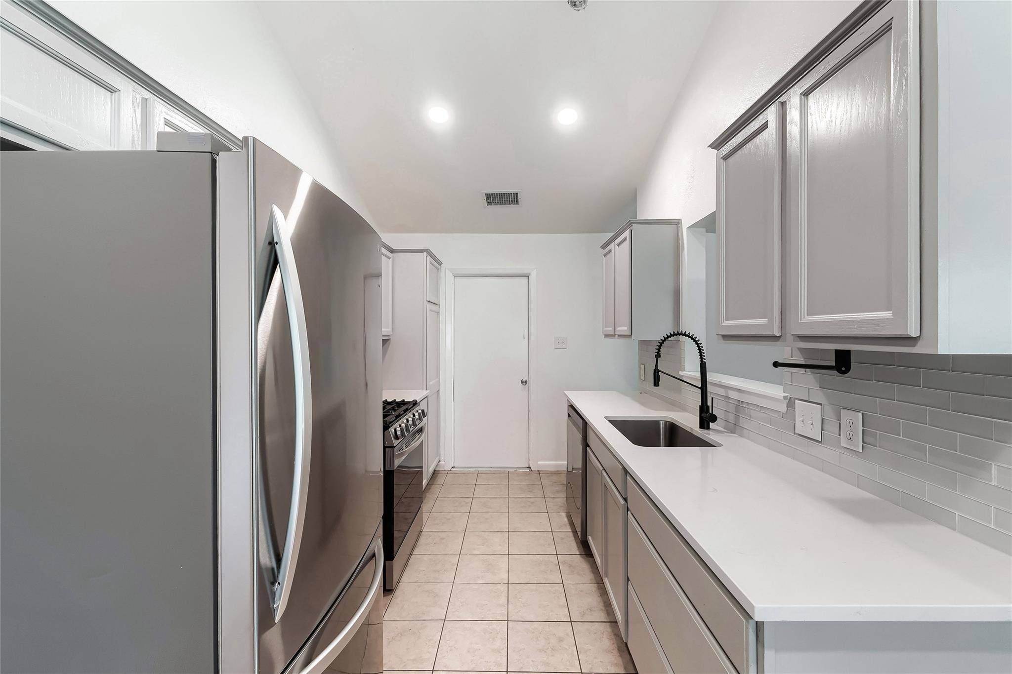 8505 Mayview DR, Austin, TX 78724