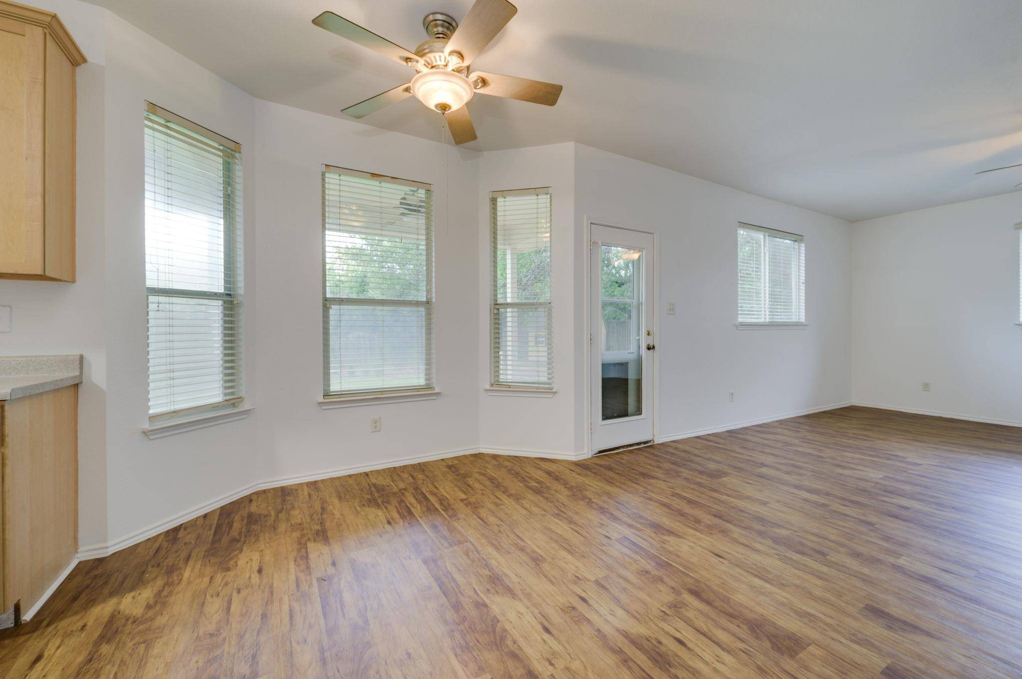 1112 Sundrop PL, Round Rock, TX 78665