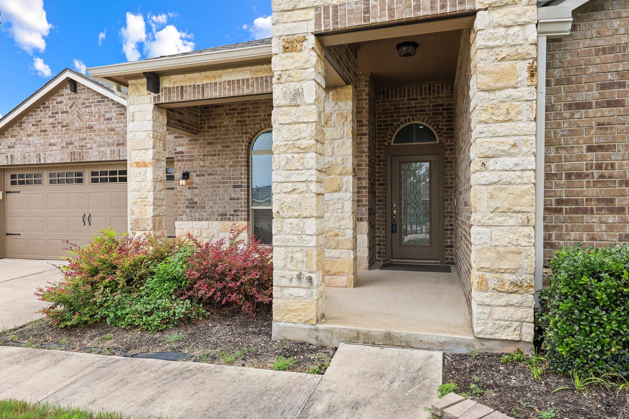 1018 Granbury CV, Round Rock, TX 78664