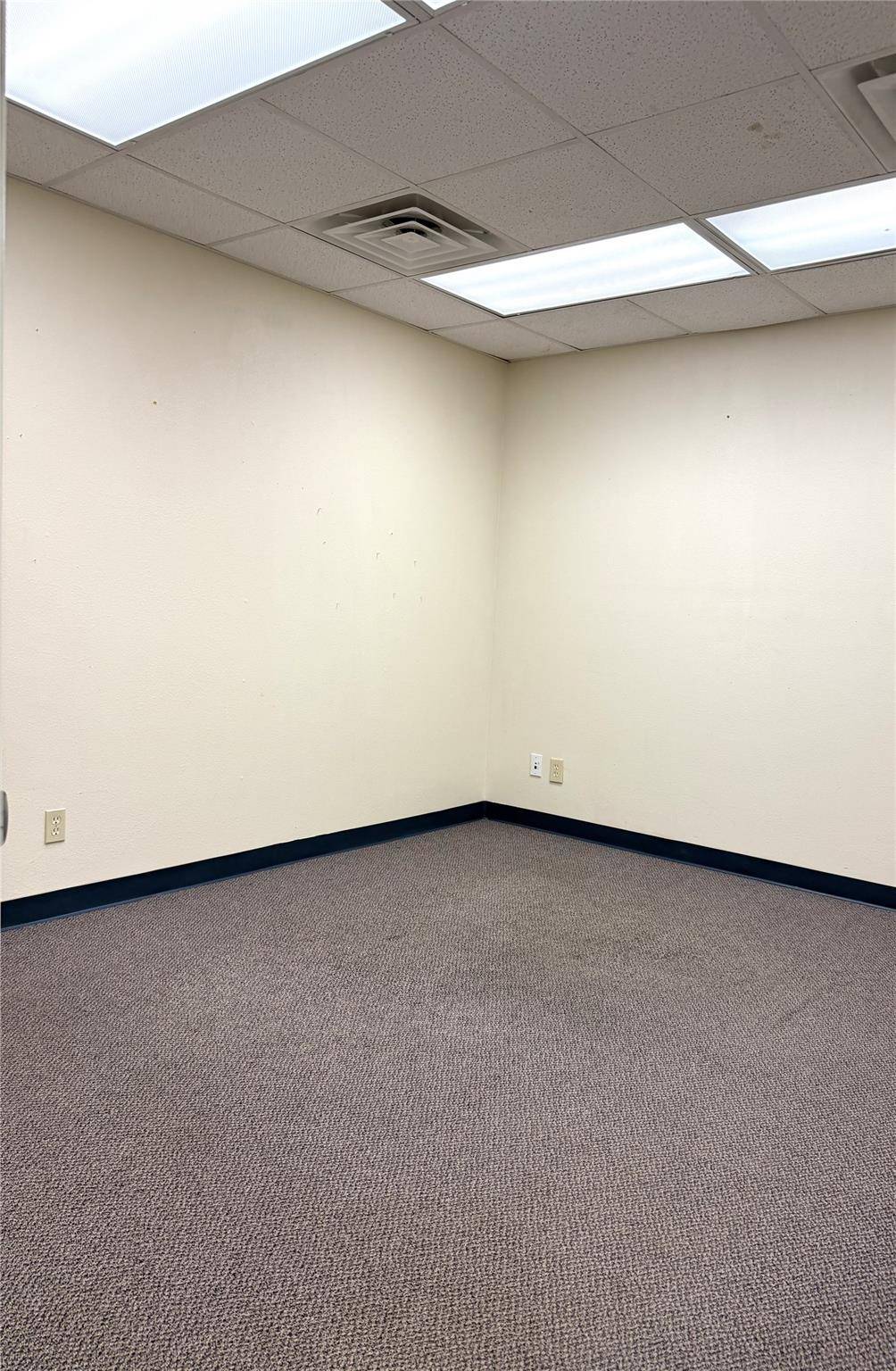 734 W Cameron Ave, Rockdale, TX 76567
