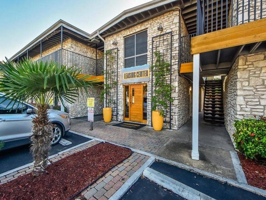 2401 Manor RD #119, Austin, TX 78722