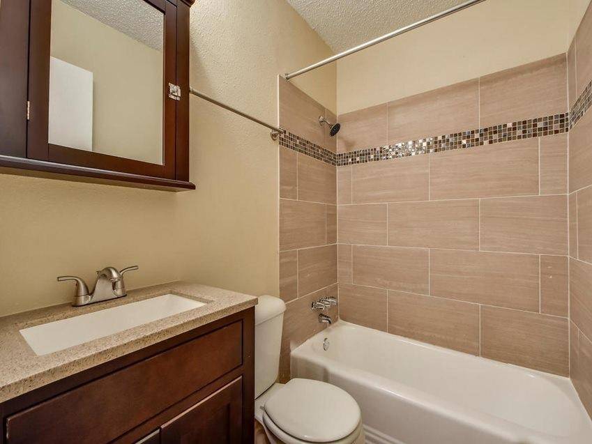 2401 Manor RD #119, Austin, TX 78722