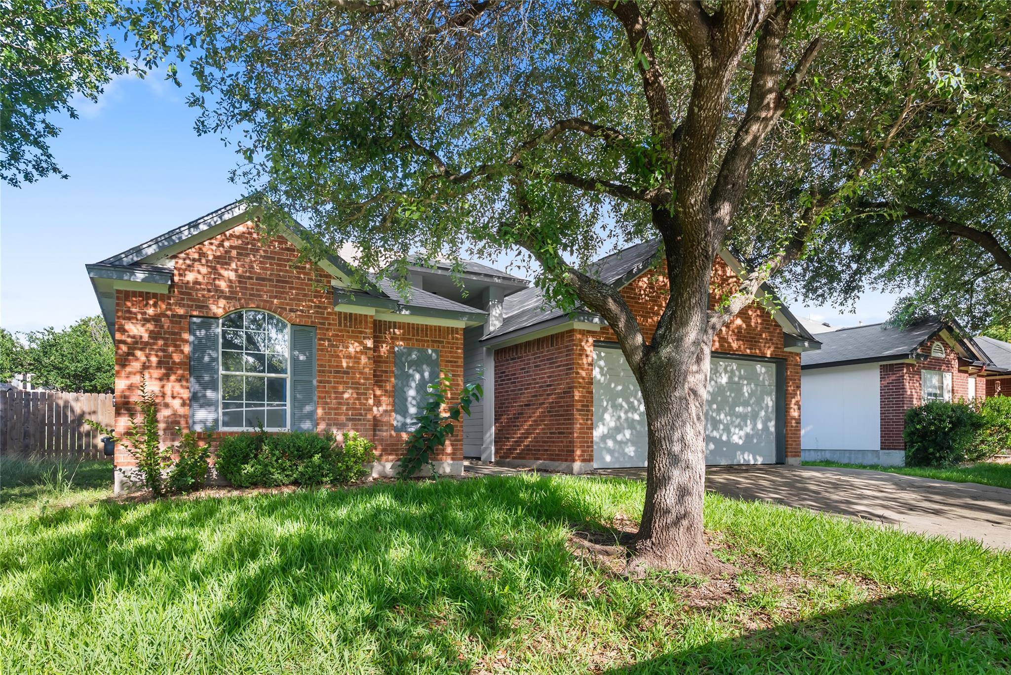 110 Estate CV, Hutto, TX 78634