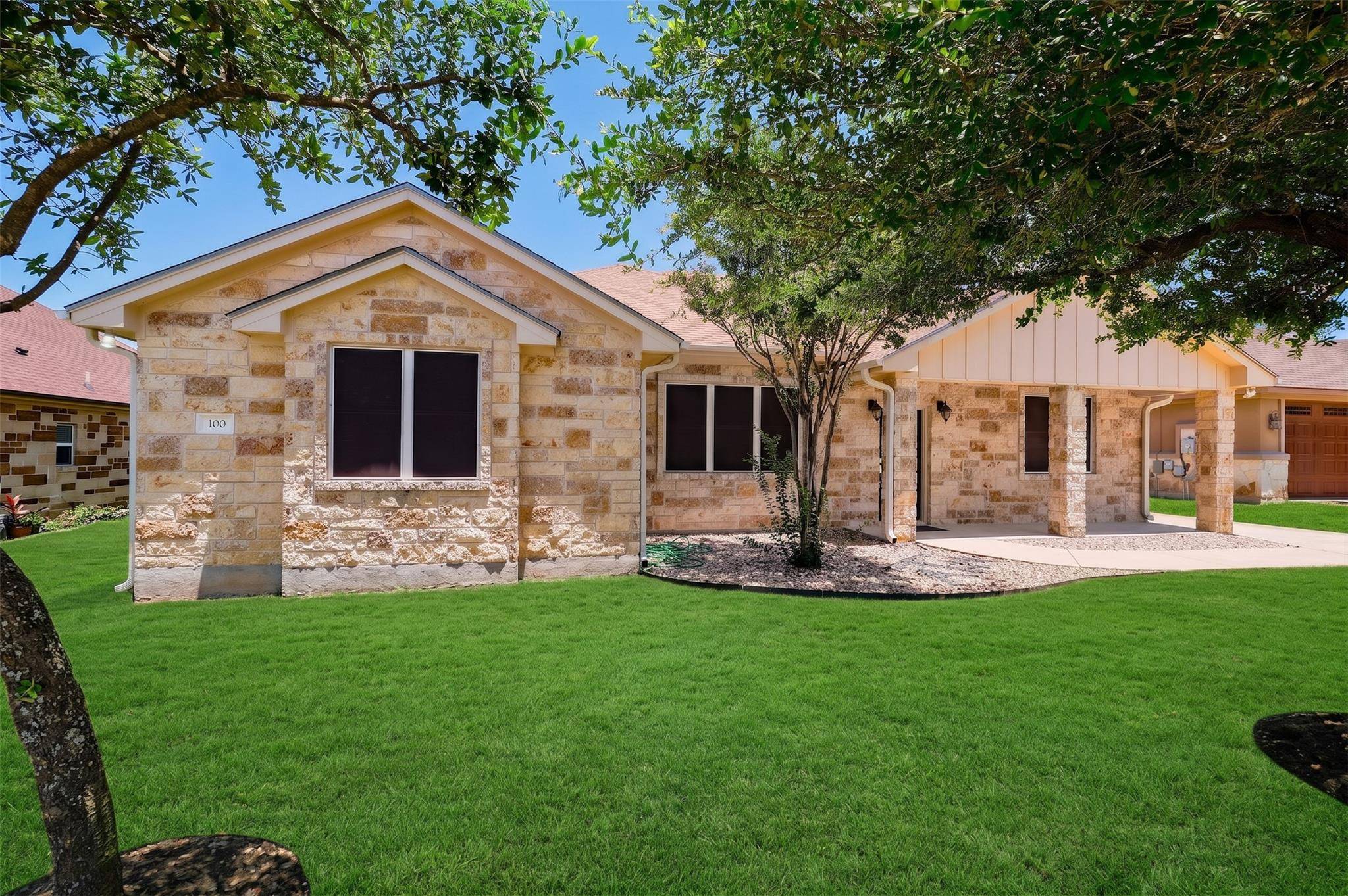 100 Magan LN, Jarrell, TX 76537