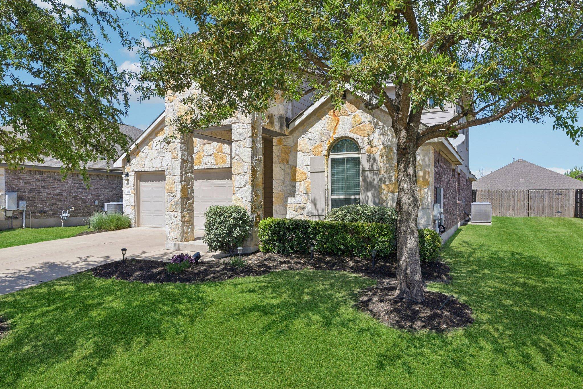 505 Buttermilk LN, Leander, TX 78641