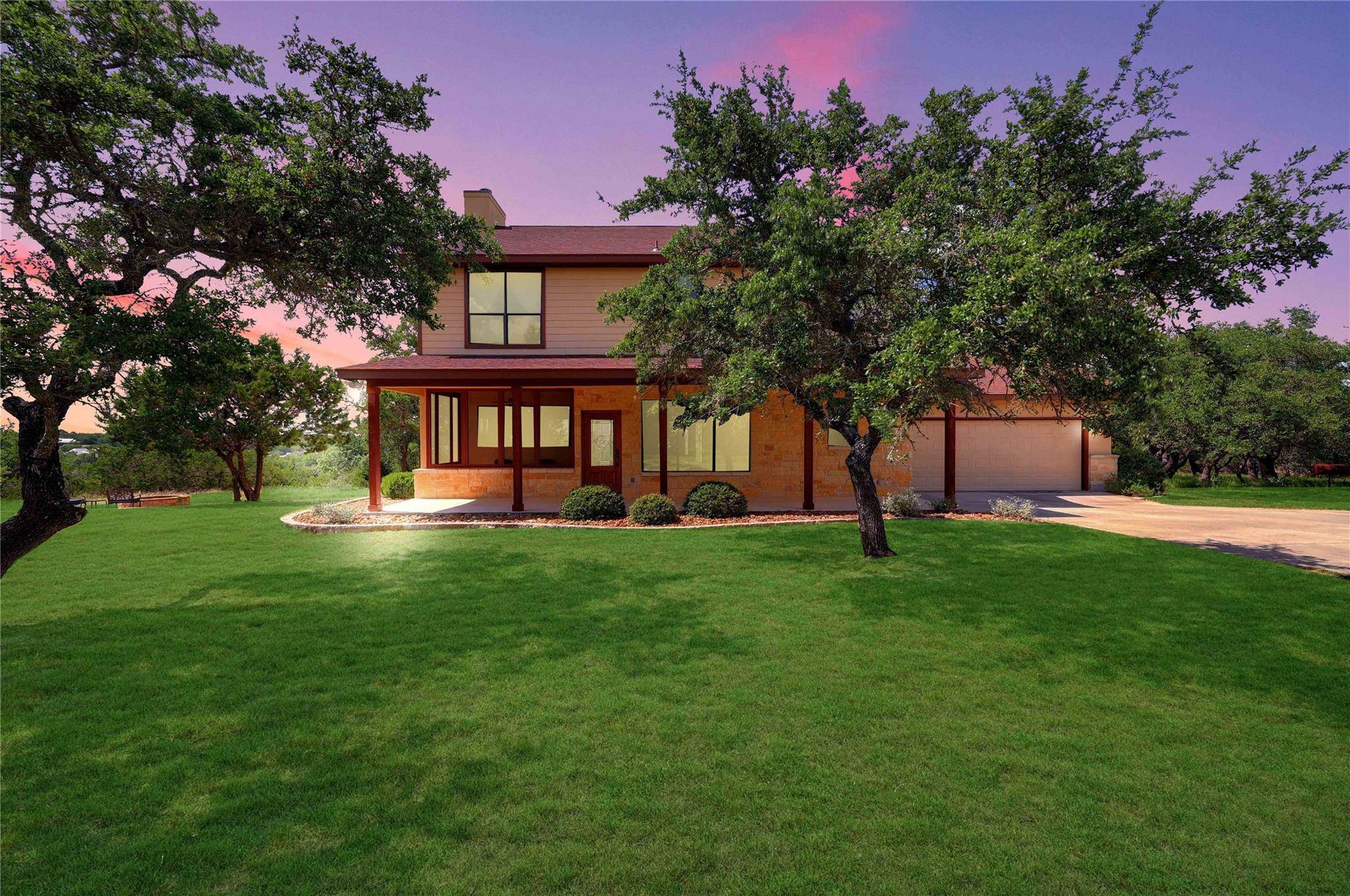 995 Cielo Springs DR, Blanco, TX 78606