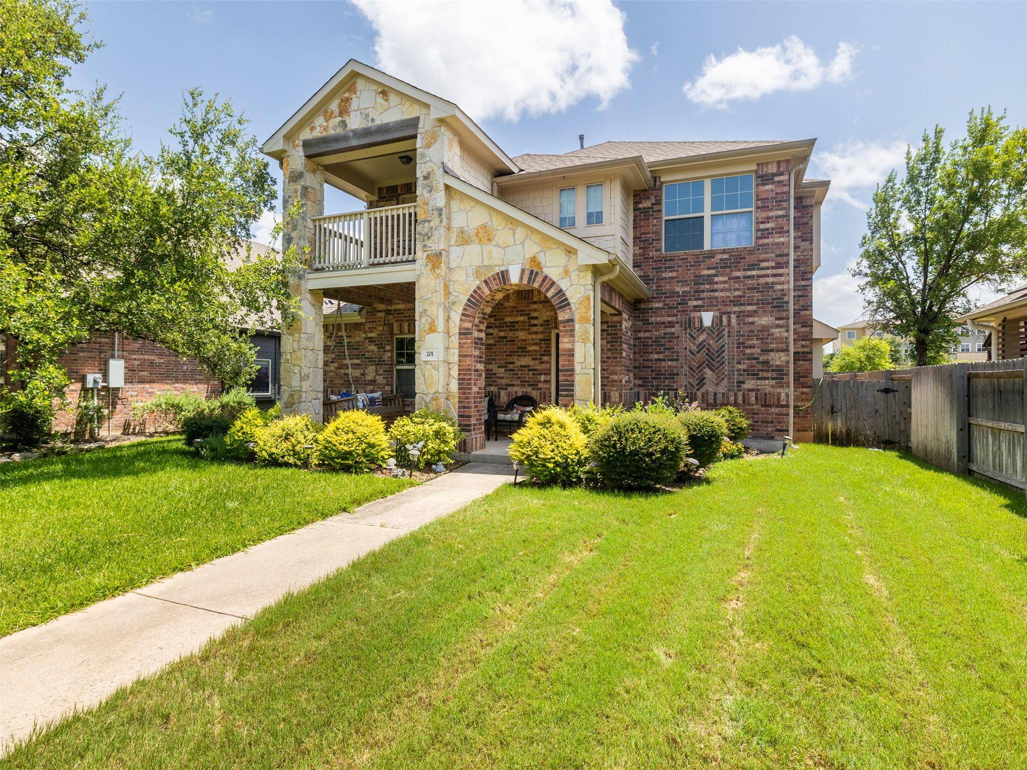 201 Sycamore ST, Georgetown, TX 78633