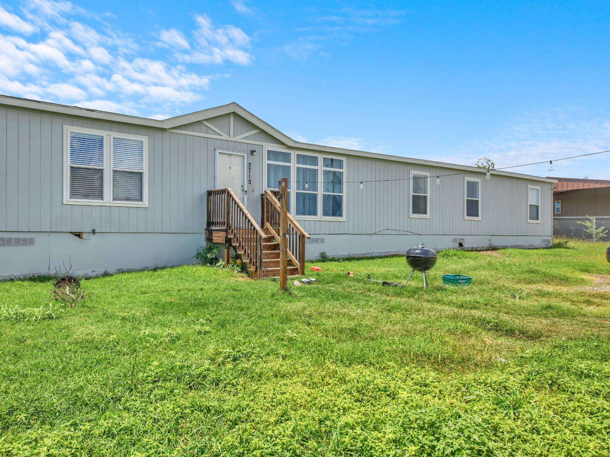271 Alma LN, Kyle, TX 78640