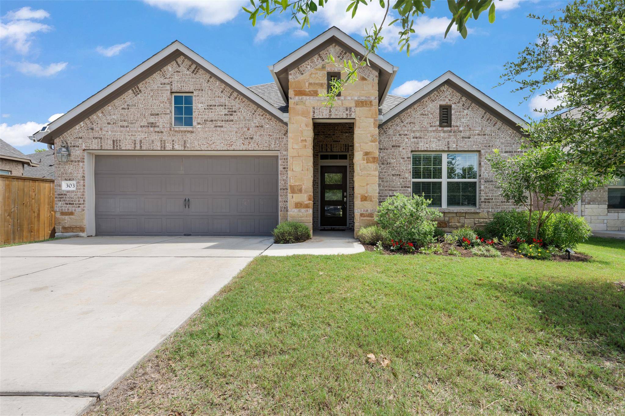 303 Cold River RUN, Kyle, TX 78640