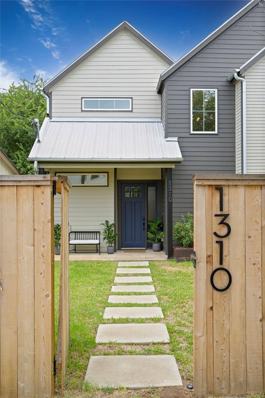 1310 Comal ST, Austin, TX 78702