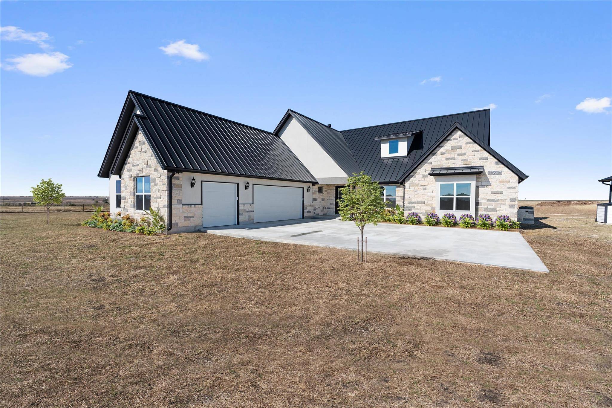 3705 County Road 211 RD, Bertram, TX 78605