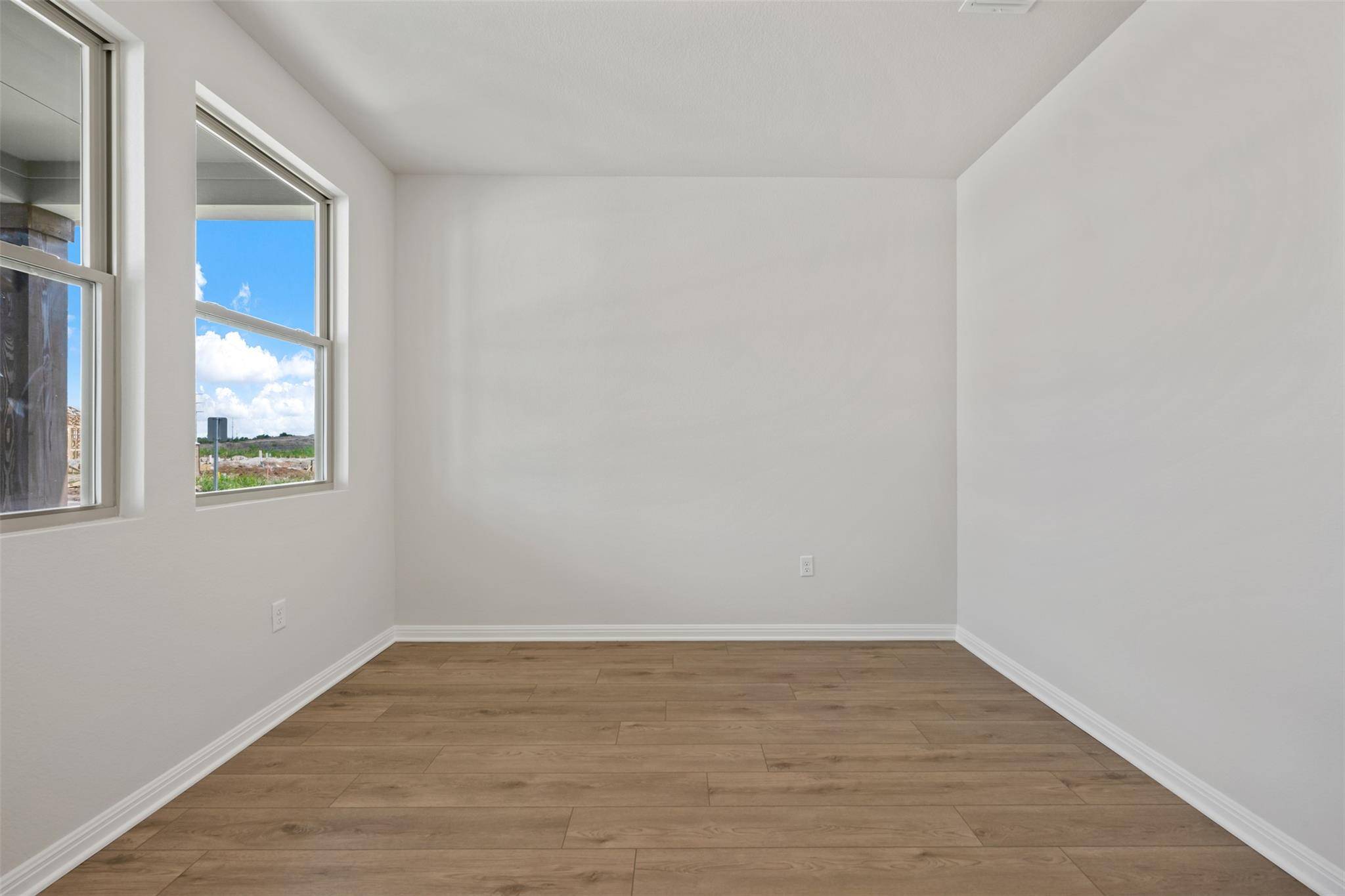 332 Willow Heights DR, Hutto, TX 78634