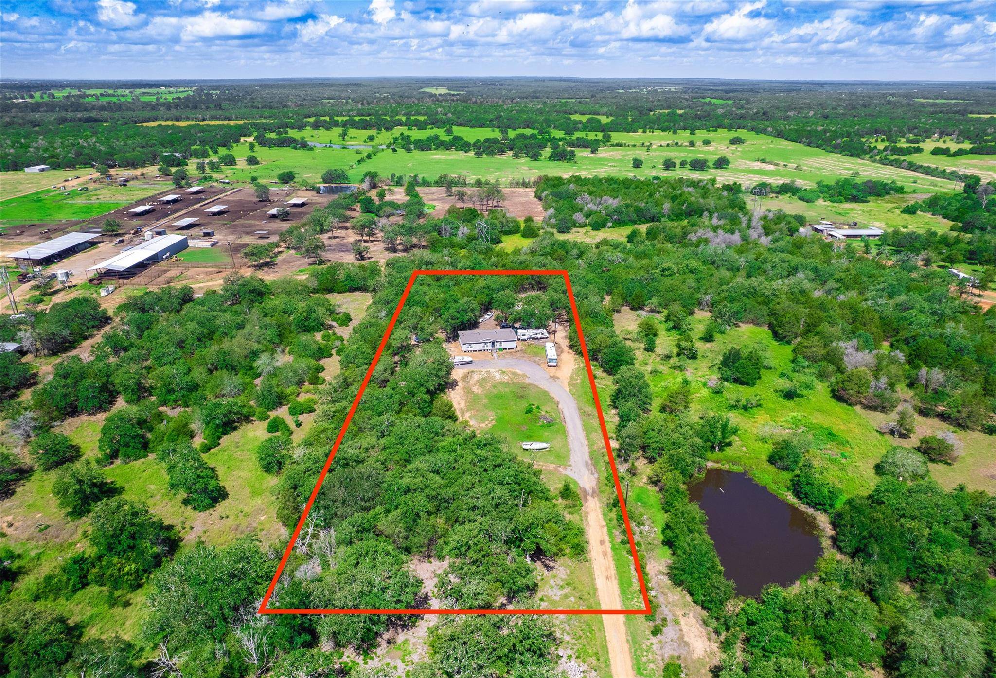 1686 FM 2104, Paige, TX 78659