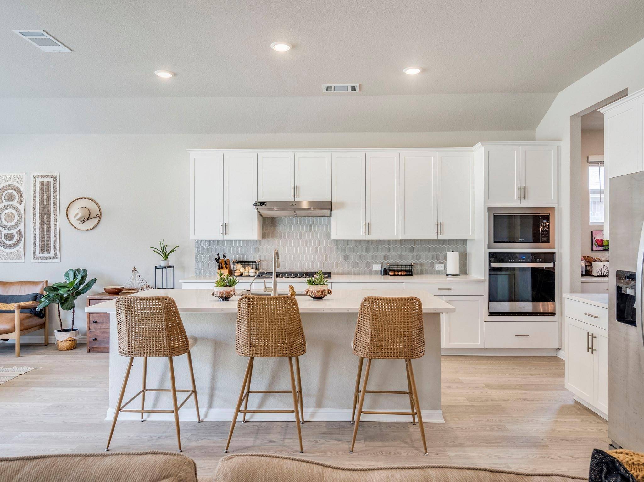 261 Cathedral Mountain DR, Dripping Springs, TX 78620