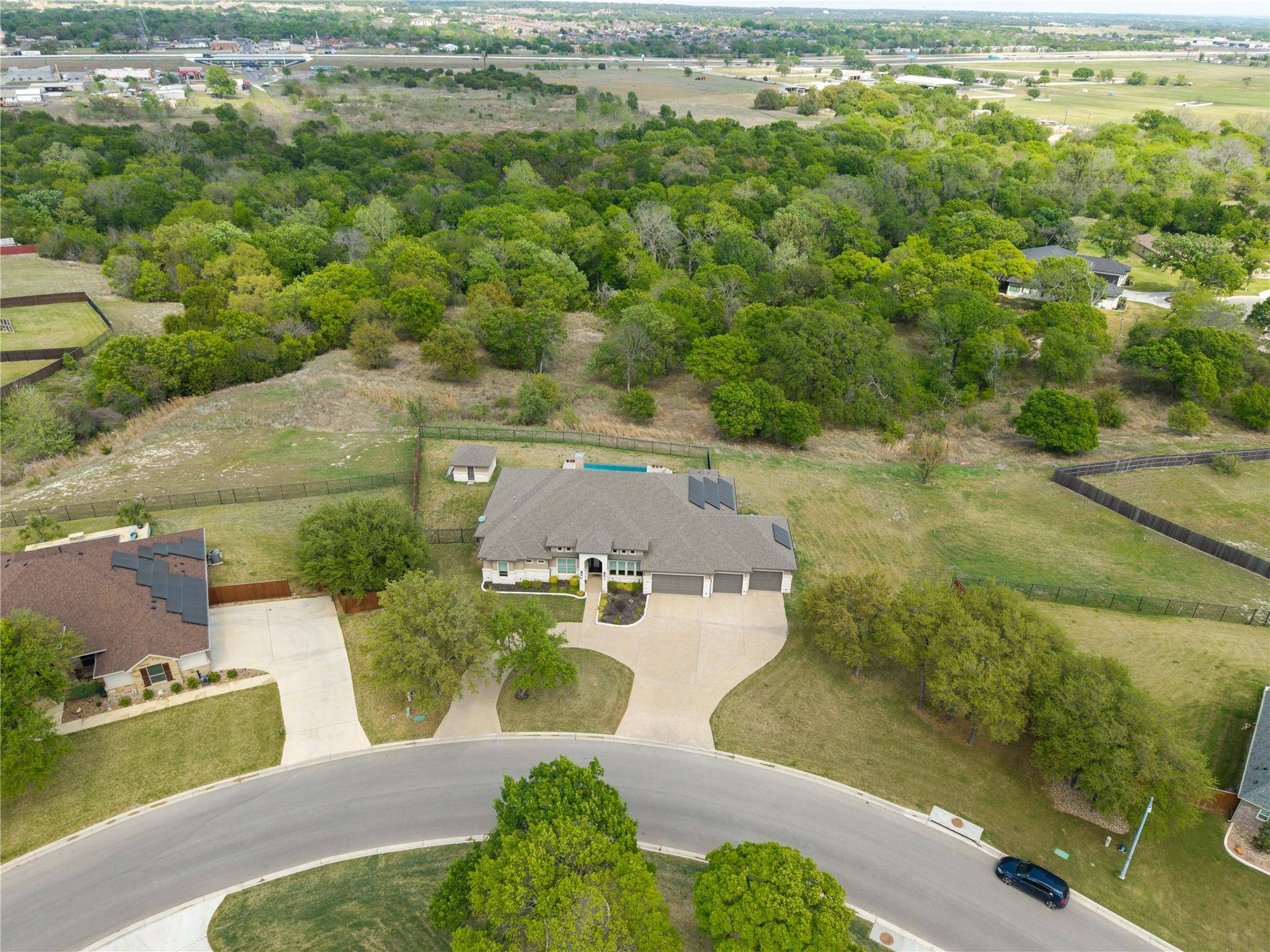 4013 Turning Leaf DR, Nolanville, TX 76559