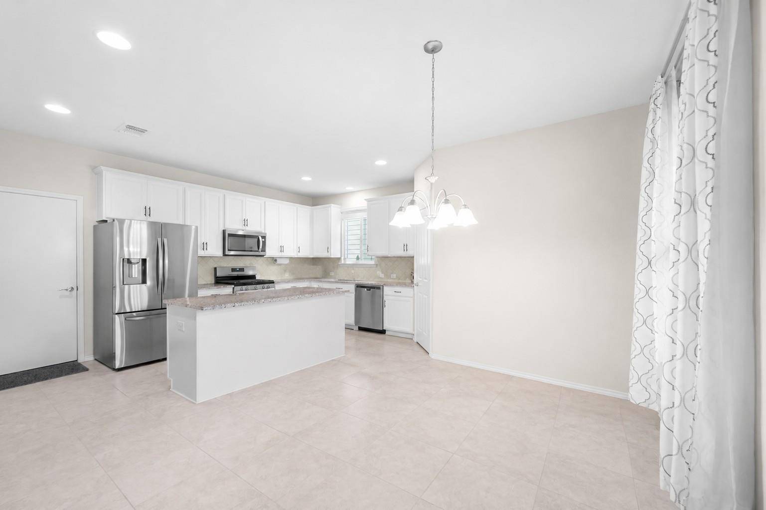 263 Beechnut DR, Buda, TX 78610