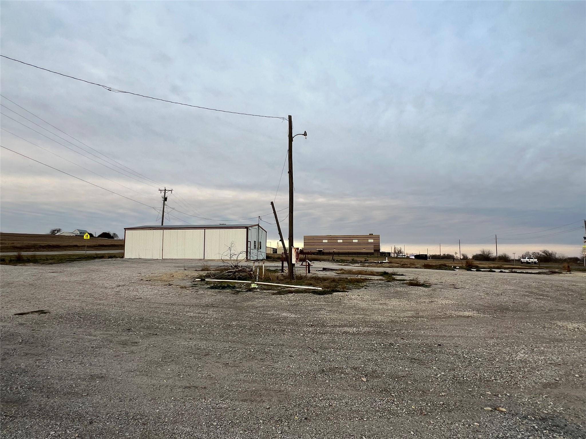 14201 S State Highway 95, Coupland, TX 78615