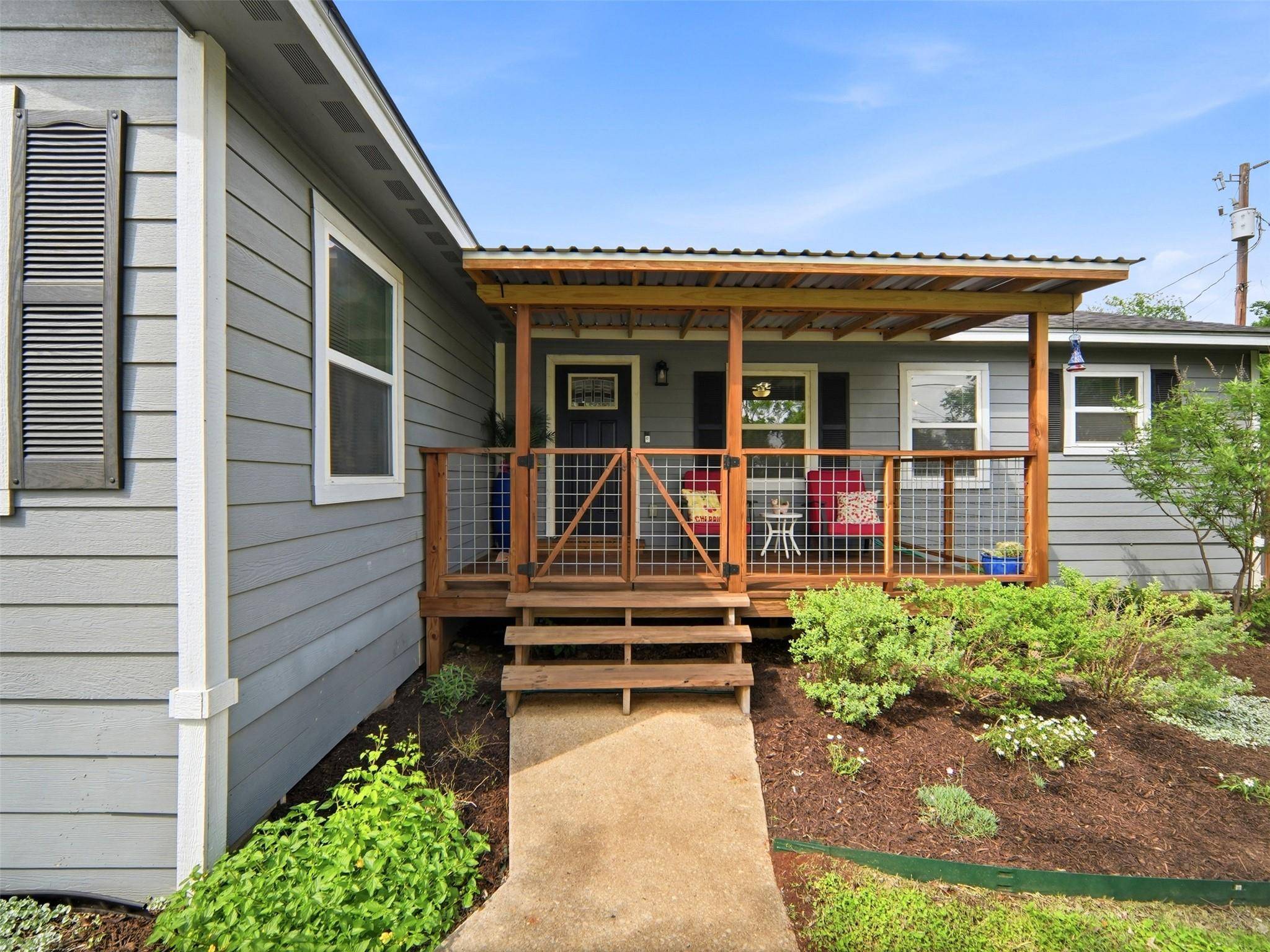 700 9th St ST, Blanco, TX 78606