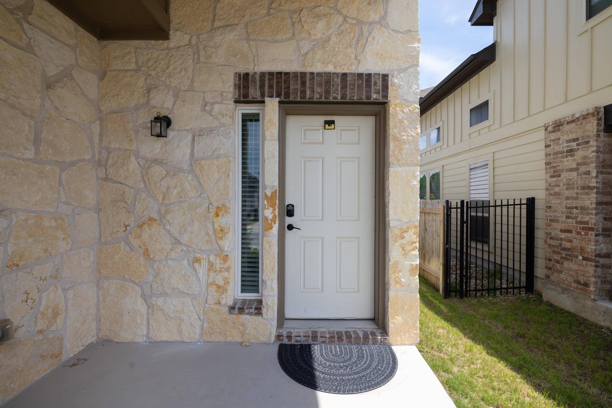 416 Staunton DR, Leander, TX 78641