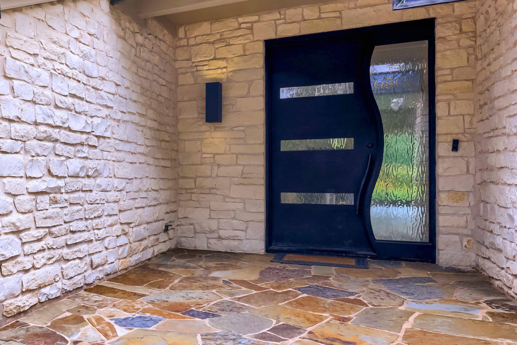 6806 Winterberry DR, Austin, TX 78750