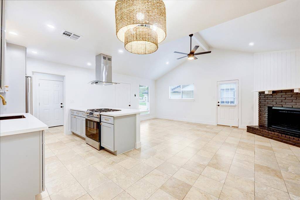 11417 Ptarmigan DR, Austin, TX 78758