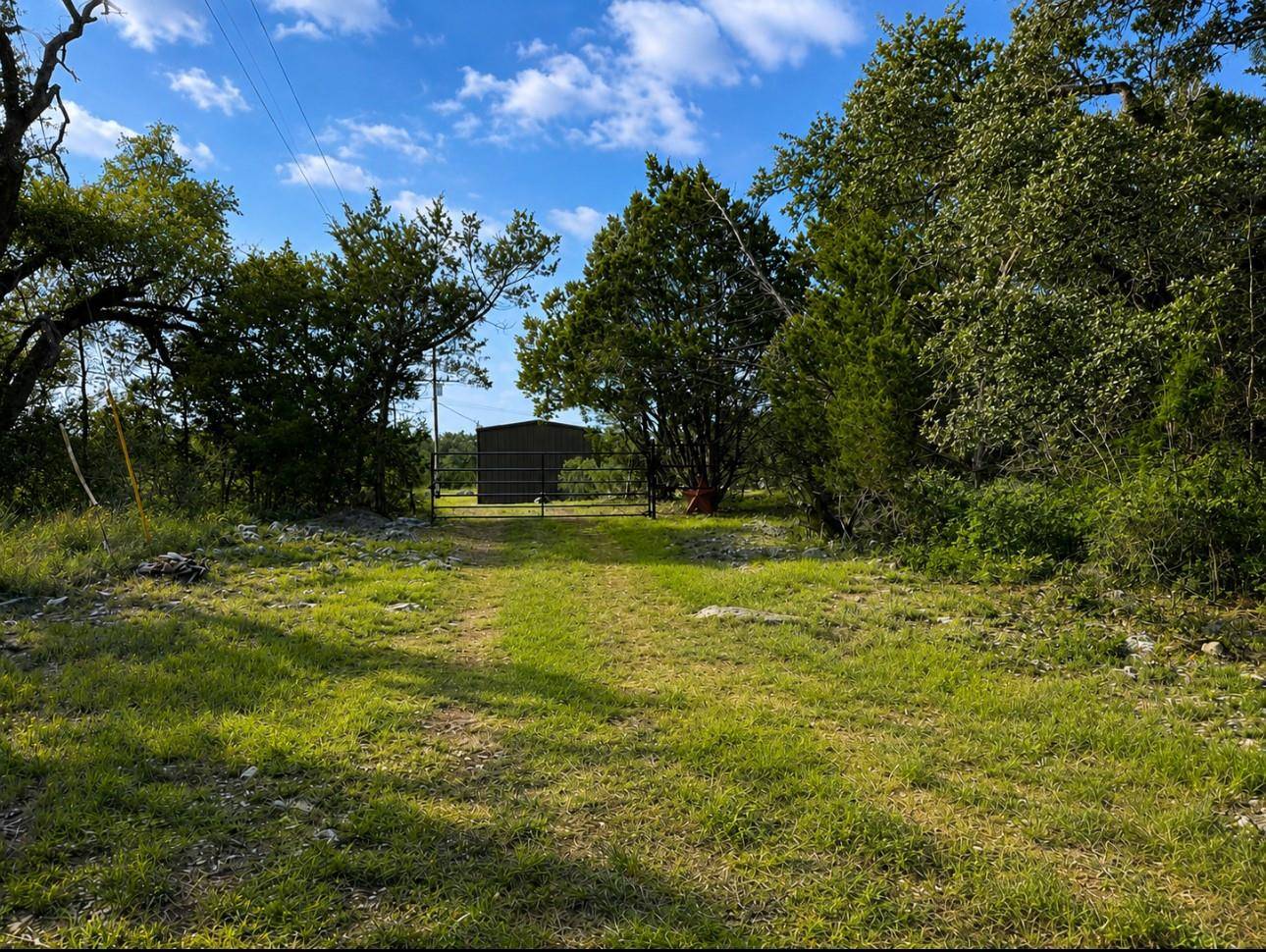 300 Live Oak Hills CT, San Marcos, TX 78666