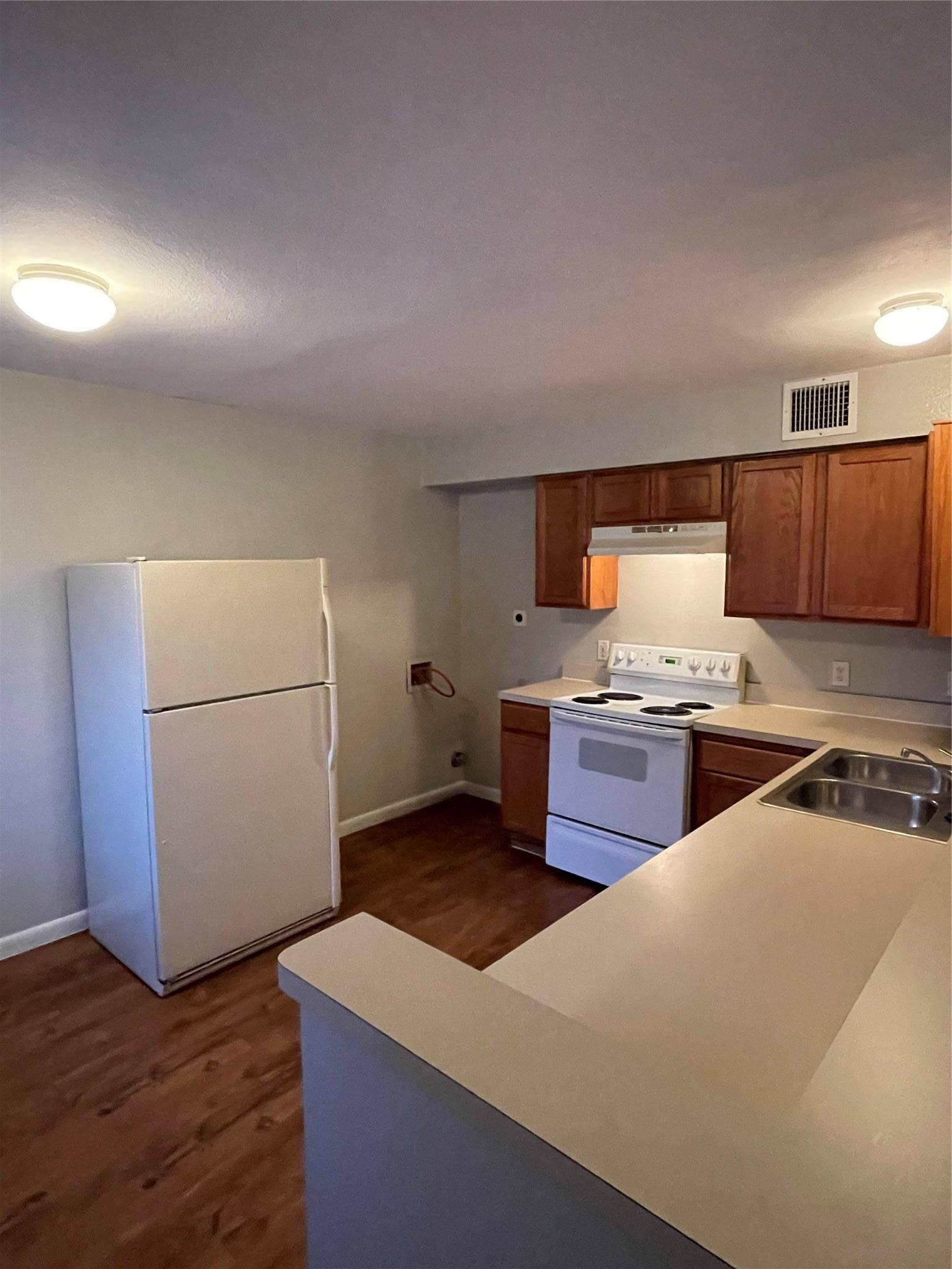 7206 Twin Crest DR #202, Austin, TX 78752