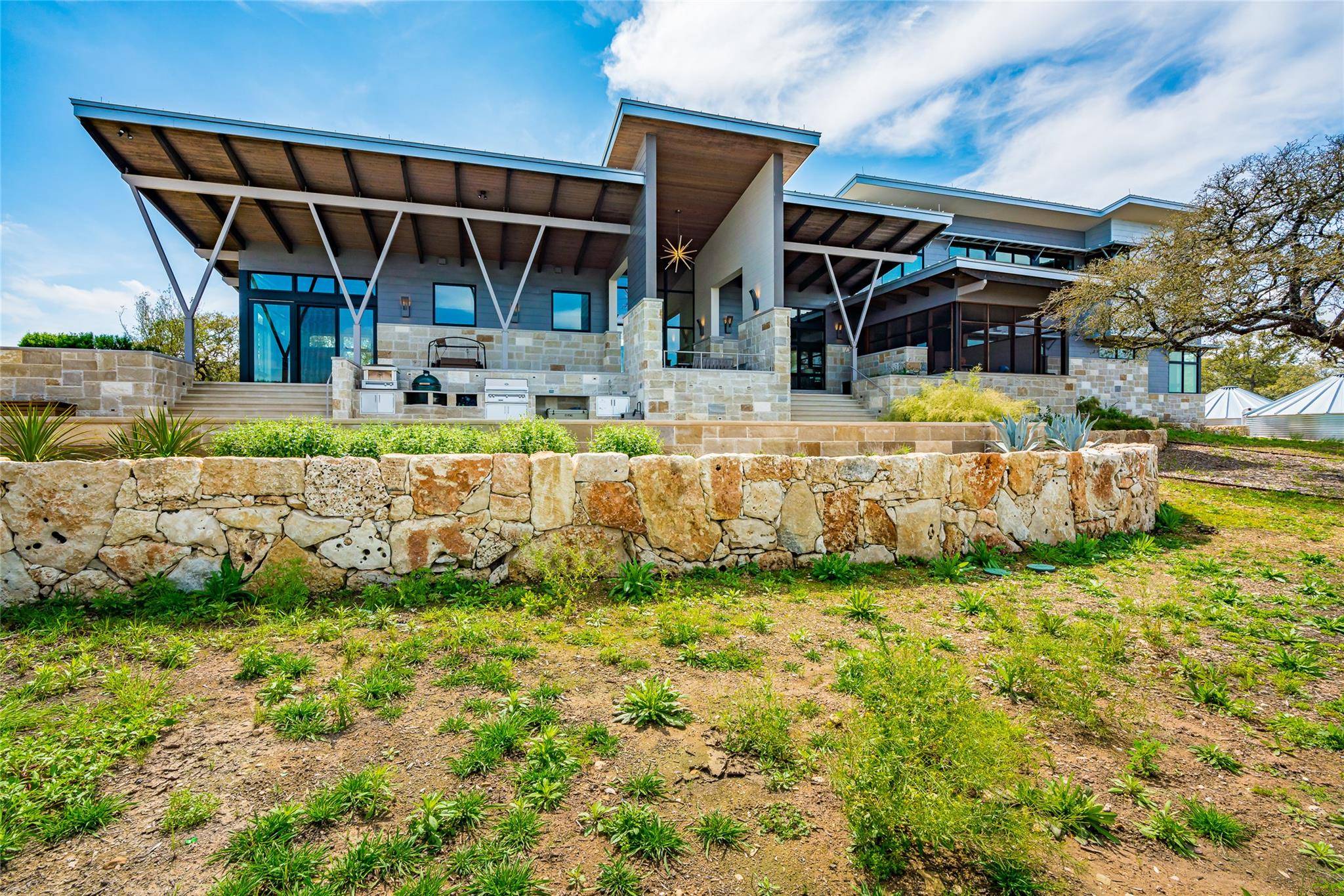2660 Elder Hill RD, Driftwood, TX 78619