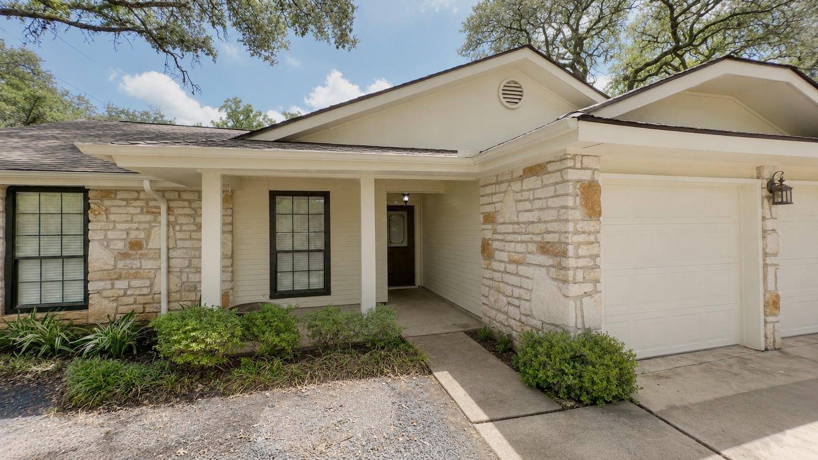 5837 Secrest DR, Austin, TX 78759
