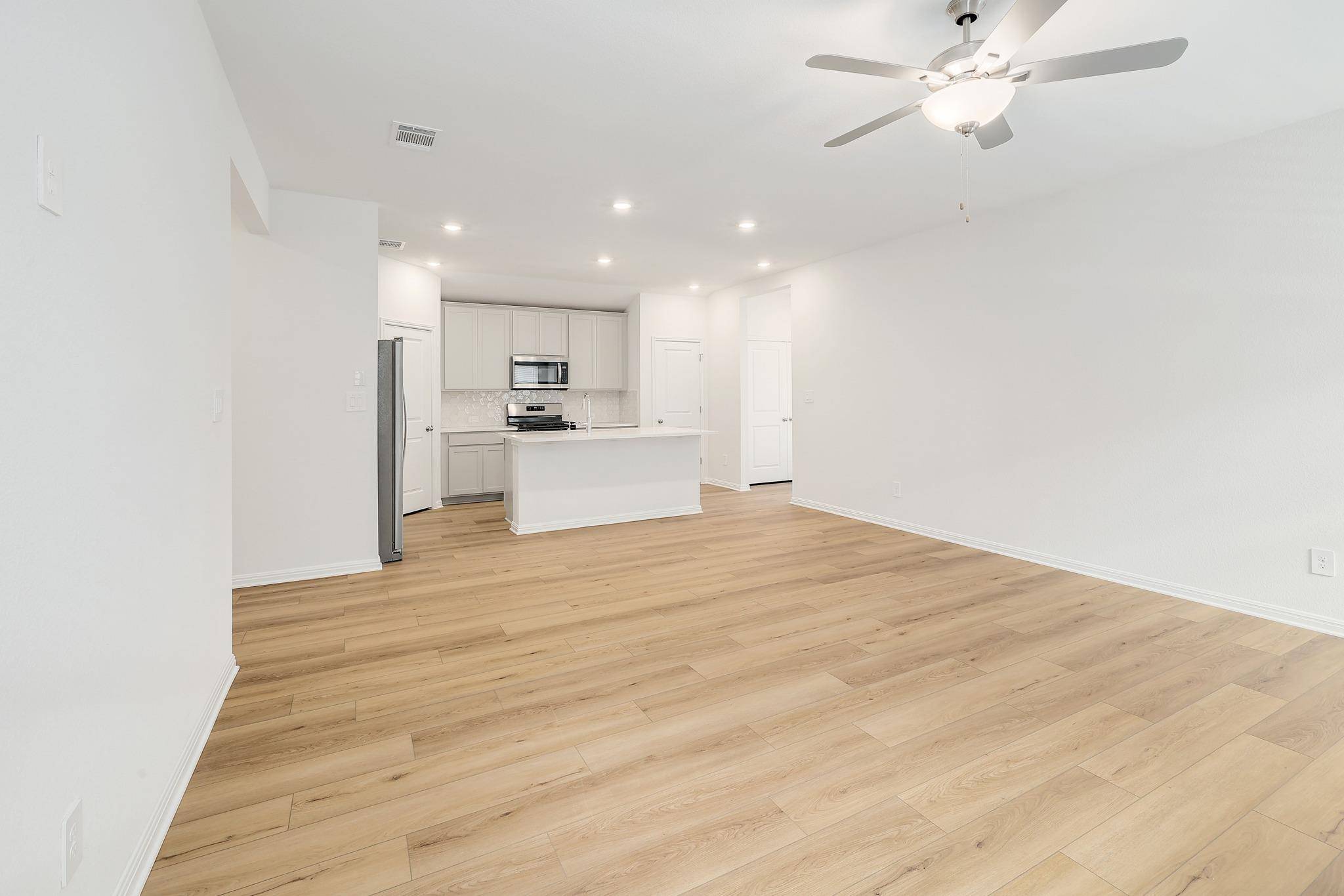 101 Rock Daisy TRL, Hutto, TX 78634