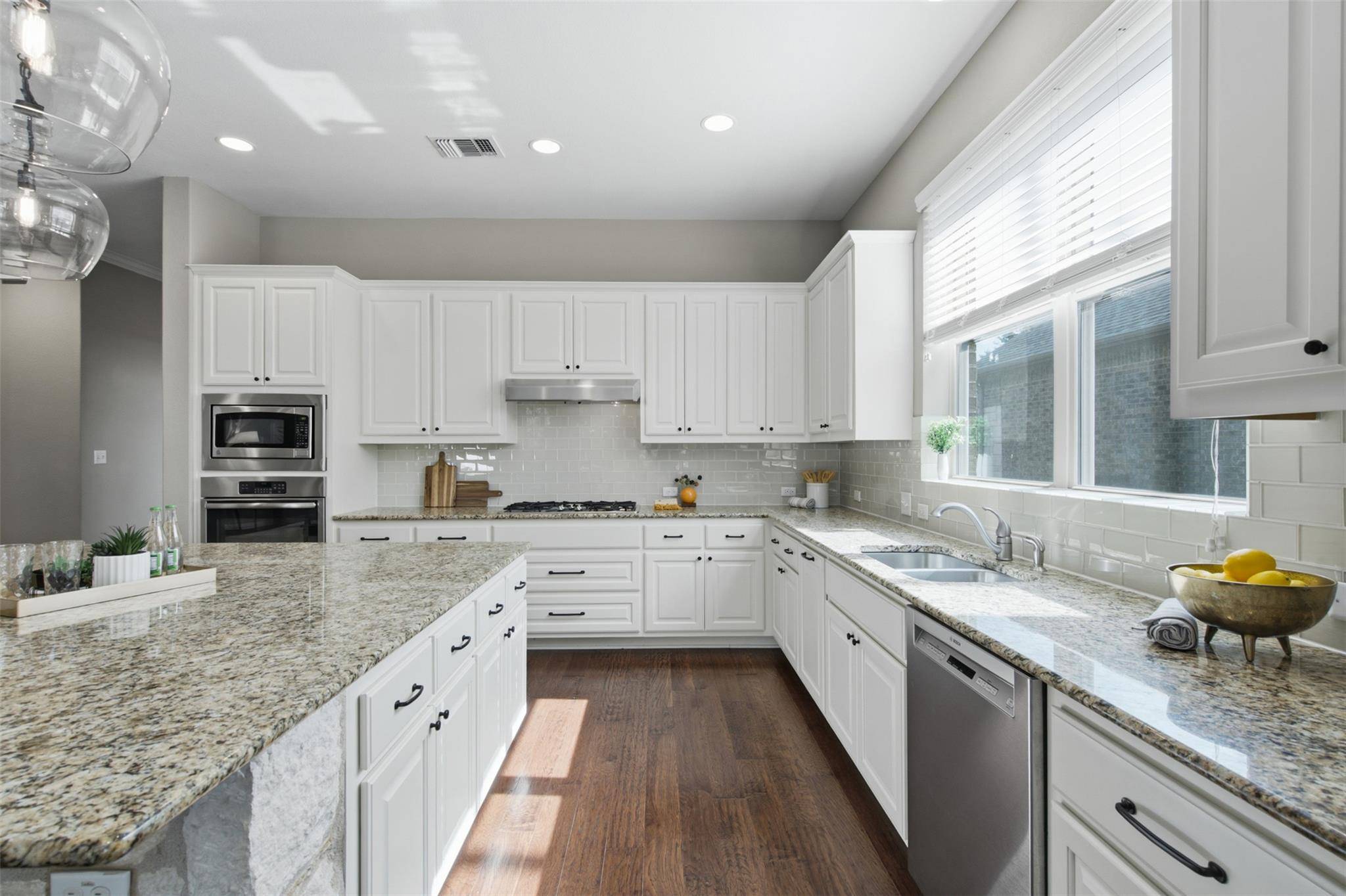 364 Sand Hills LN, Austin, TX 78737